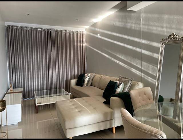 2 BEDROOM APARTMENT FOR SALE IN UMHLANGA RIDGE